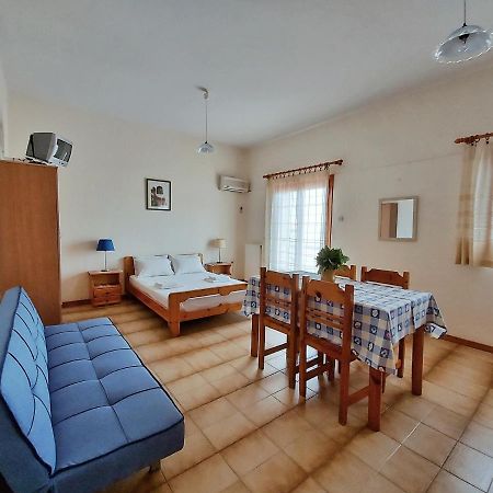 Seaview- 2 Space - Selfcatering Apartment - Helen No 3 Xiropigado Esterno foto
